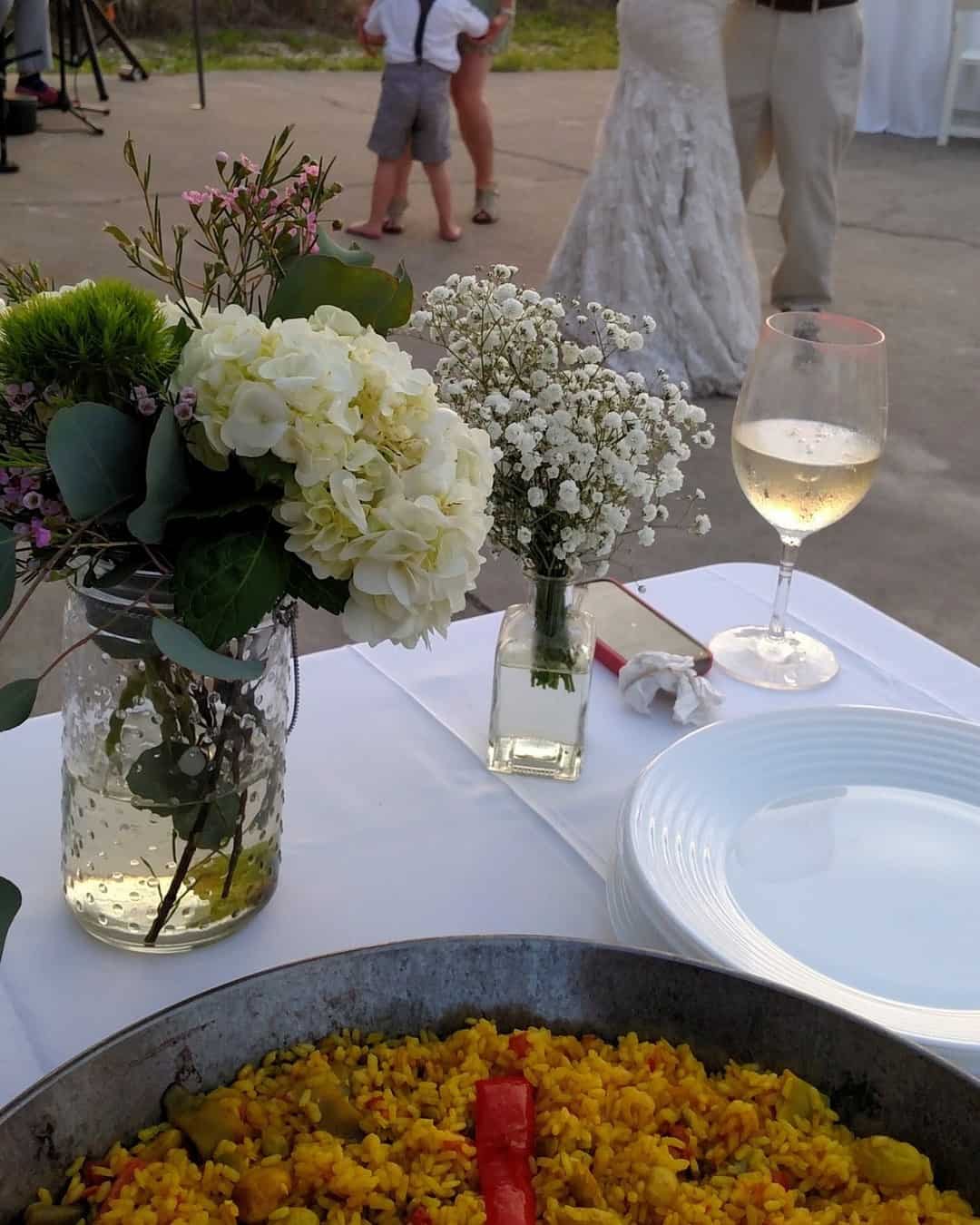 With spring right around the corner, so is wedding season! When you hire Real Paella to cater your wedding, you'll have the whole party falling in love with our delicious appetizers,  paellas, and desserts!
#realpaella #weddingseason #weddingcaterer #northfloridaweddings